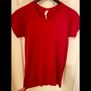 Lululemon Swiftly Tech 2.0 Short Sleeve Size 8 Dark Red